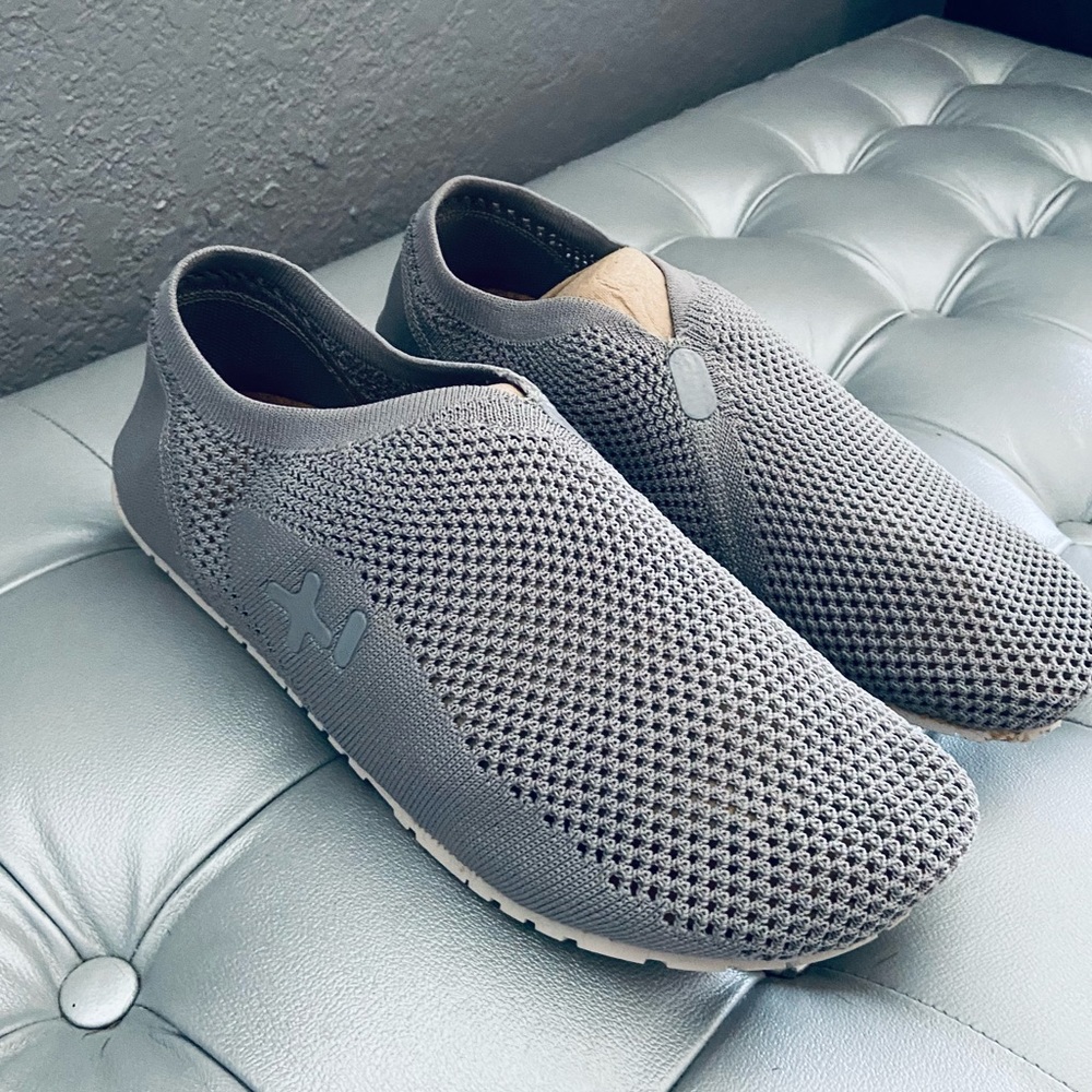 NEW! OTZ Shoes Griffin Gray Mesh Knit Espadrilles w/ Cork Insole Slip-ons